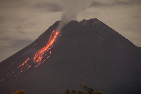 最新火山爆发，自然力量与人类的探索之旅