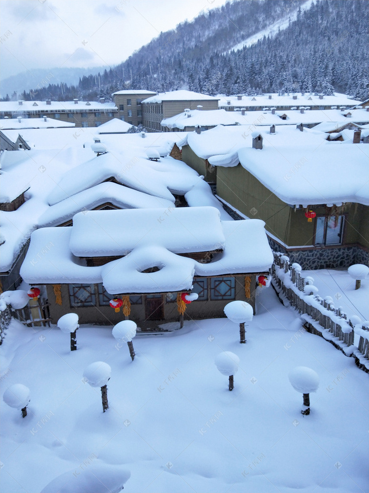 雪乡最新照片，探寻冬季童话中的绝美胜地